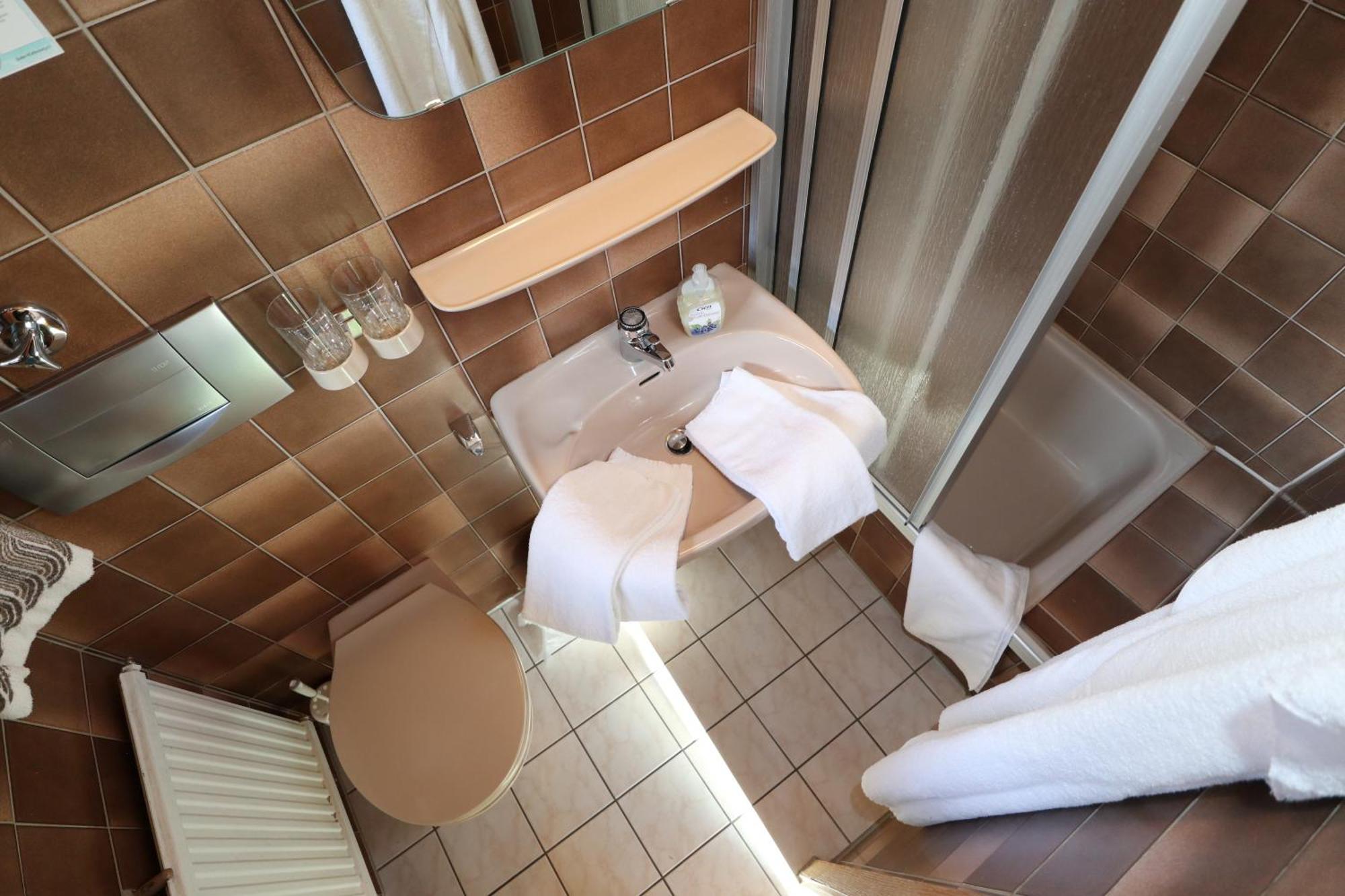 Hoehenpension Glashuette Bed&Breakfast Fruehstueckspension Hotel Garni Bonndorf im Schwarzwald Exterior photo